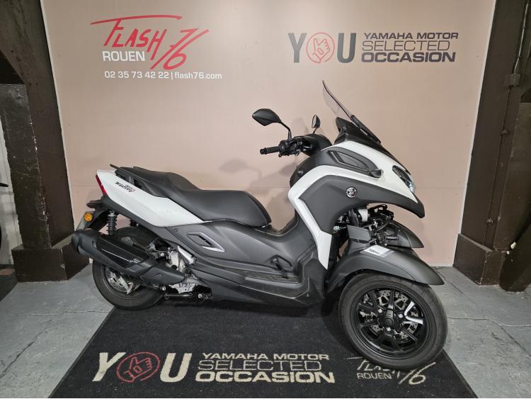 YAMAHA TRICITY 300