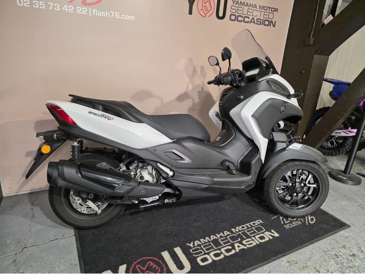 YAMAHA TRICITY 300