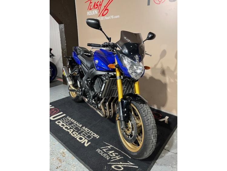 YAMAHA FZ8