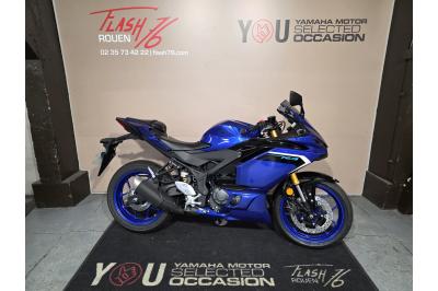 YAMAHA YZF-R3