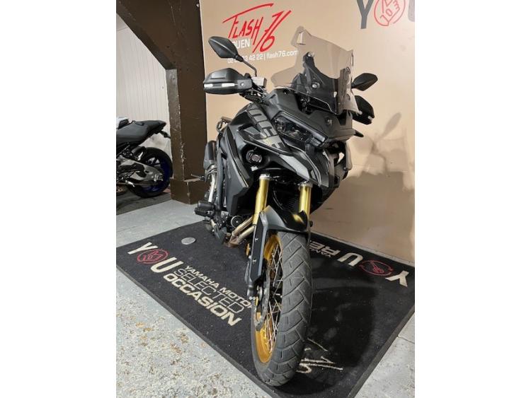 VOGE DSX 525 Black Knight