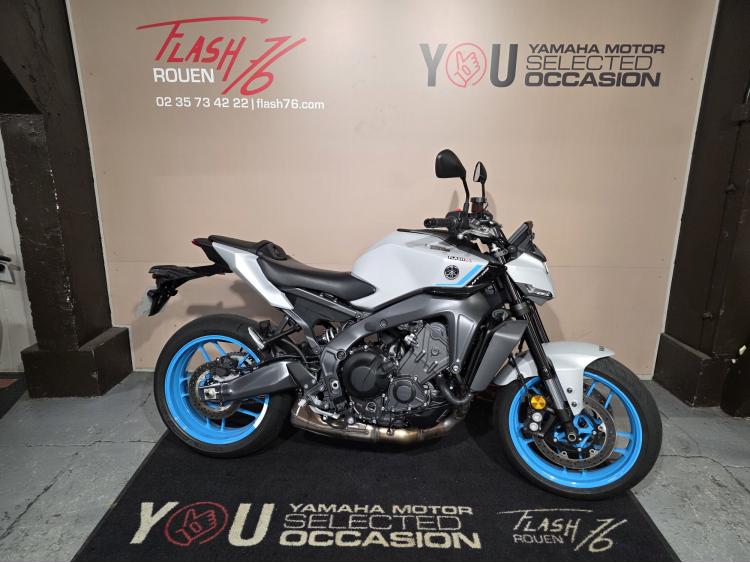 YAMAHA MT09