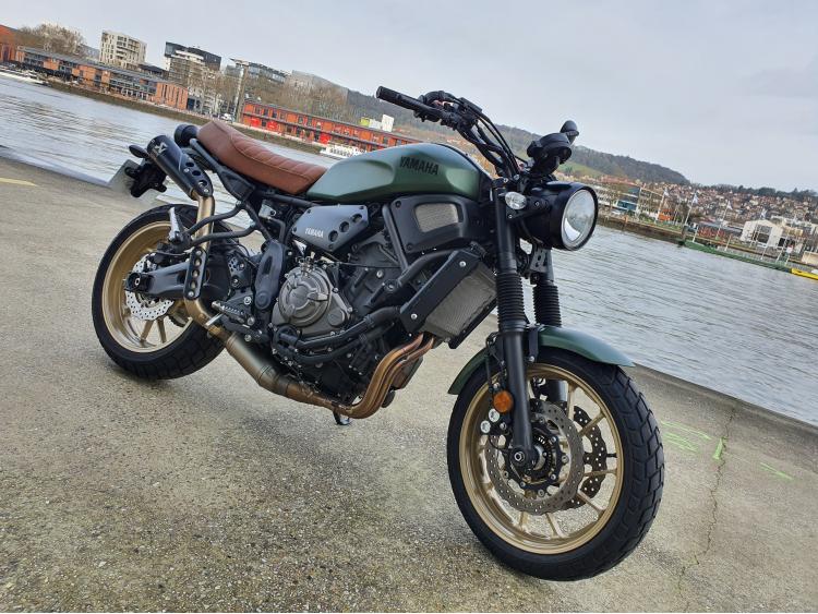 XSR 700 KAKI MAT