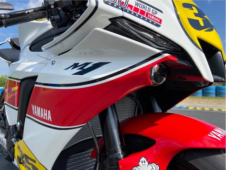 YZF-R1 60TH MOTO GP